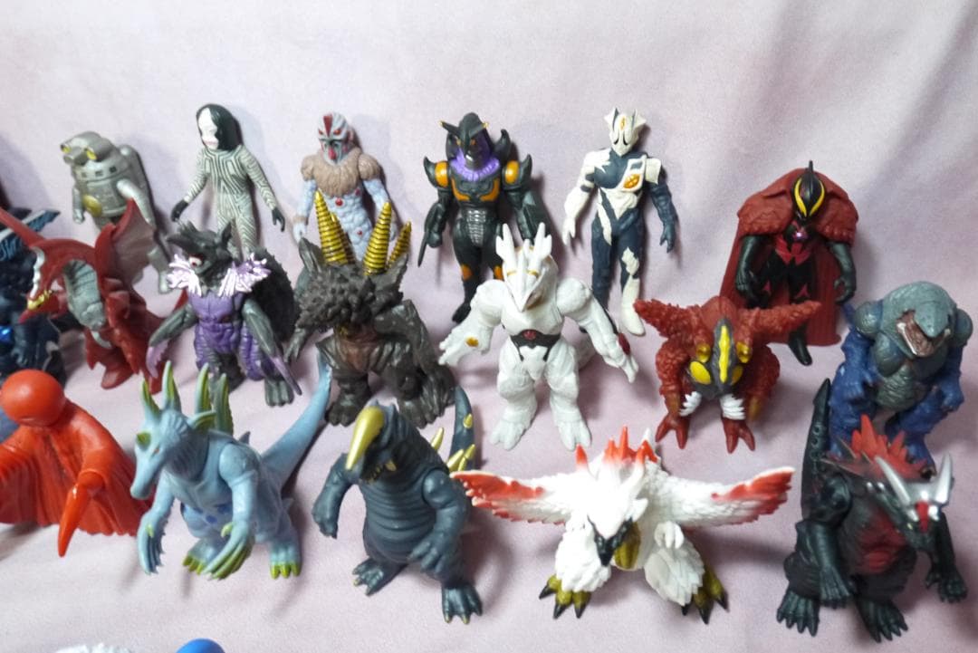 ウルトラ怪獣シリーズ500　怪獣ソフビ　69体