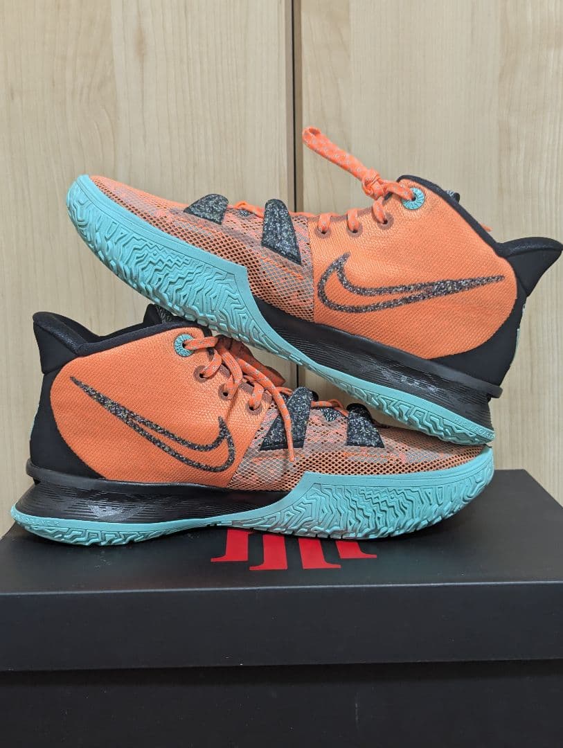 Nike Kyrie 7 EP \"Pley To Future\"　27.5cm