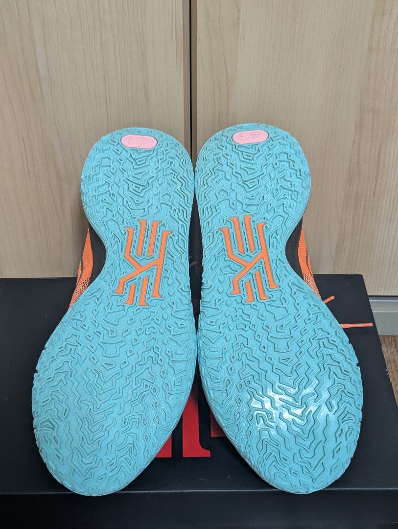 Nike Kyrie 7 EP \"Pley To Future\"　27.5cm