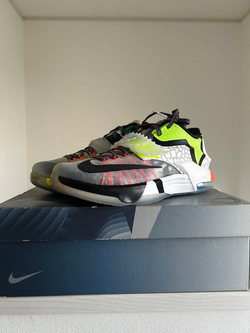 希少 NIKE KD VII KD7ナイキ ケビンデュラント バッシュ