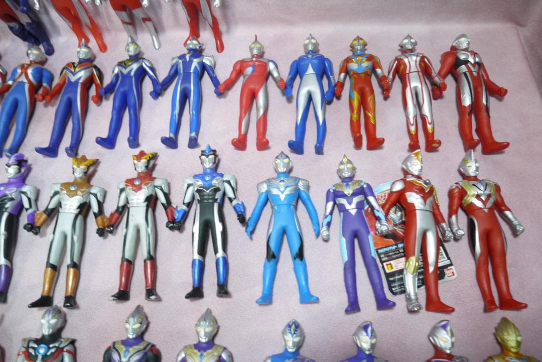 ウルトラヒーローシリーズ500　ウルトラマン　ソフビ　77体
