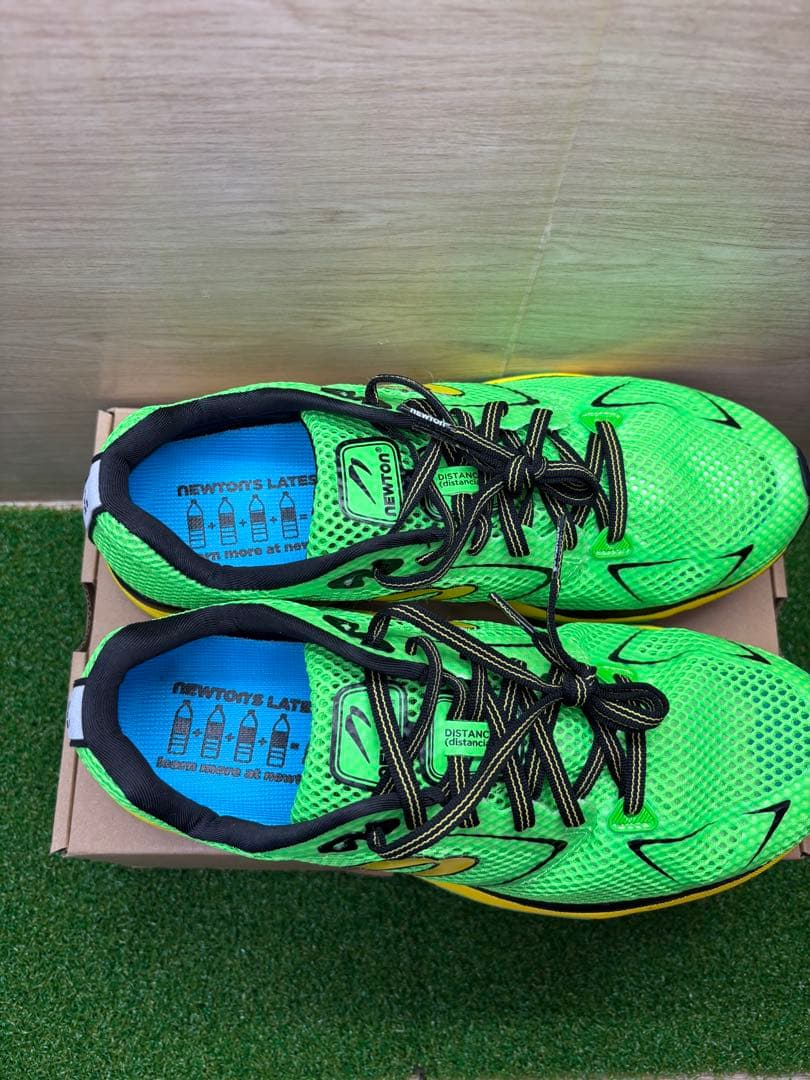 ニュートン ランニング ディスタンス 11B M000522B 090 27cm