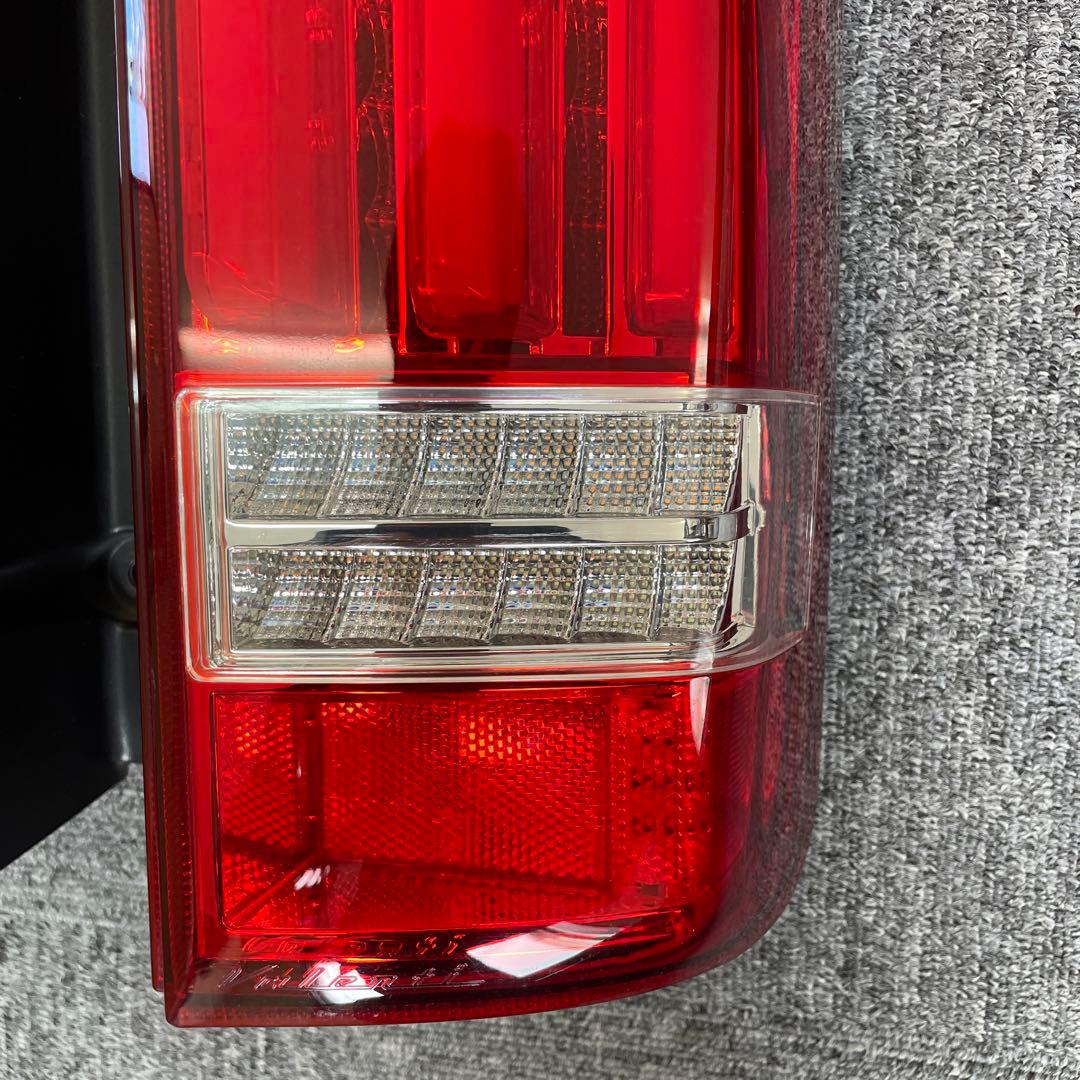 valenti ヴァレンティ ジュエルLEDテールランプ REVO