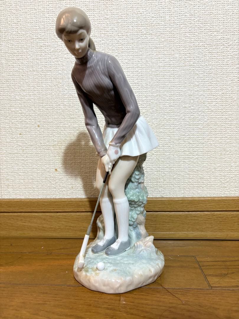 LLADROリヤドロ Lady Golfer