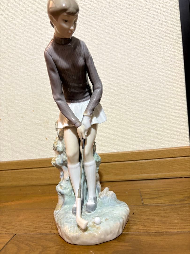 LLADROリヤドロ Lady Golfer