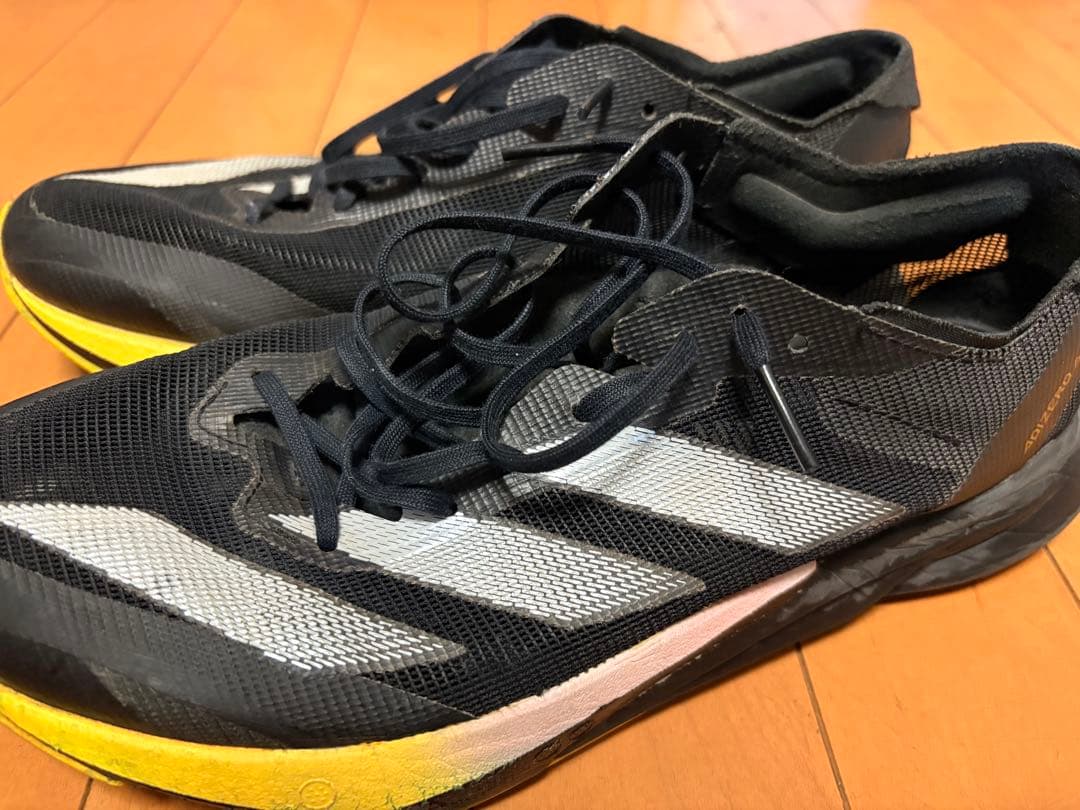 アディゼロジャパン8 25.5