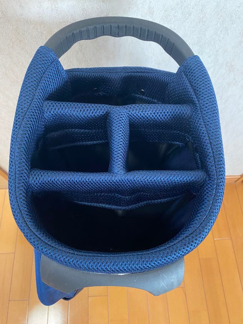 Travis Mathew トラヴィスマシュー スタンドキャディバッグ