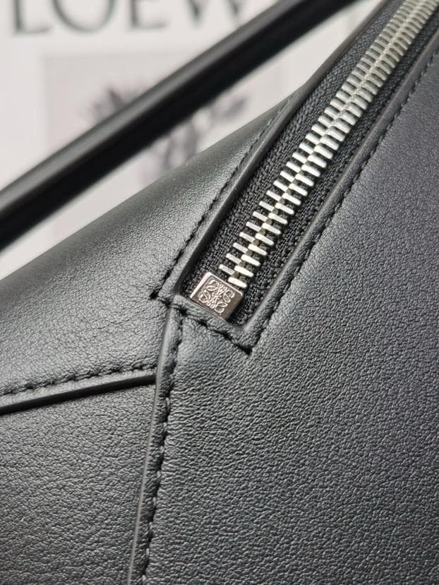 新型ゴルフバッグ PU 素材 スタンダードサイズ 軽量・携帯便利 防水・防汚