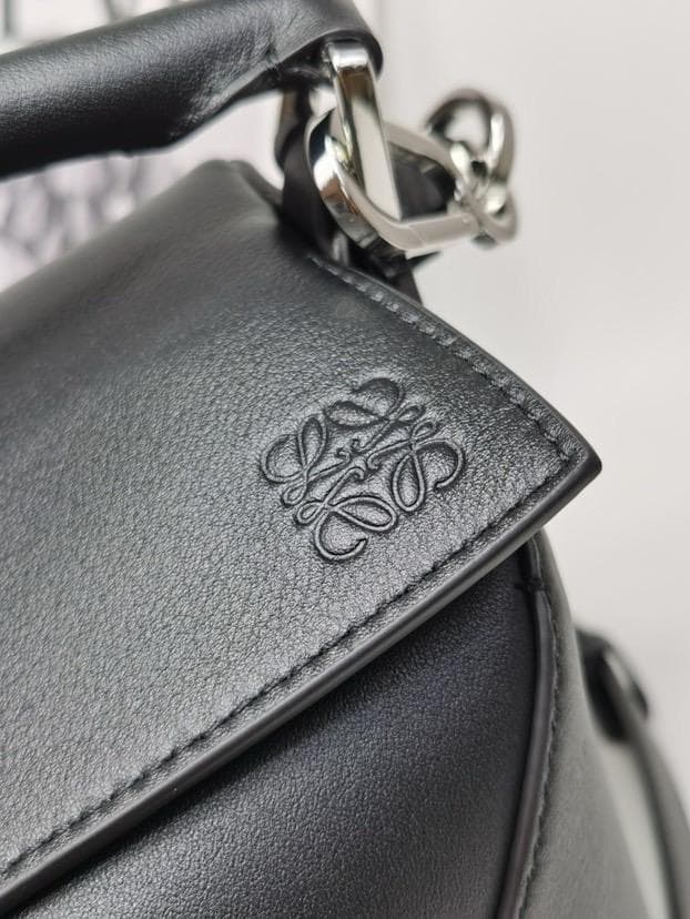 新型ゴルフバッグ PU 素材 スタンダードサイズ 軽量・携帯便利 防水・防汚