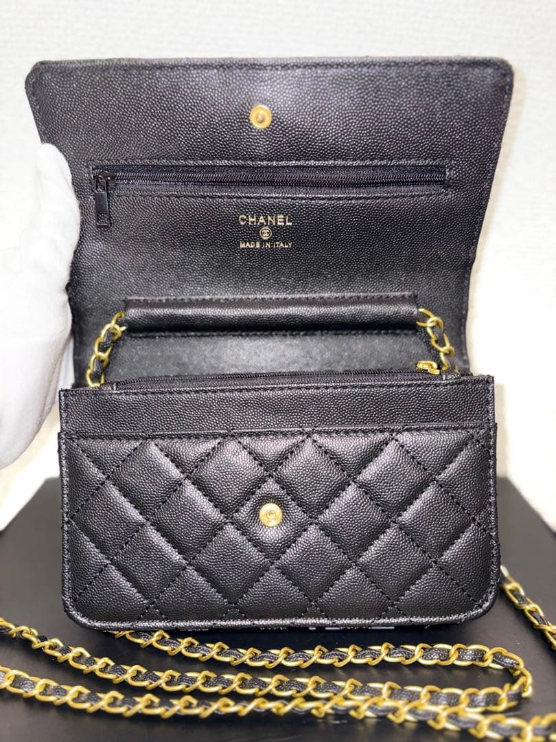 ジ*ー様 CHANEL ブラックレザー チェーンウォレット財布ノベルティ