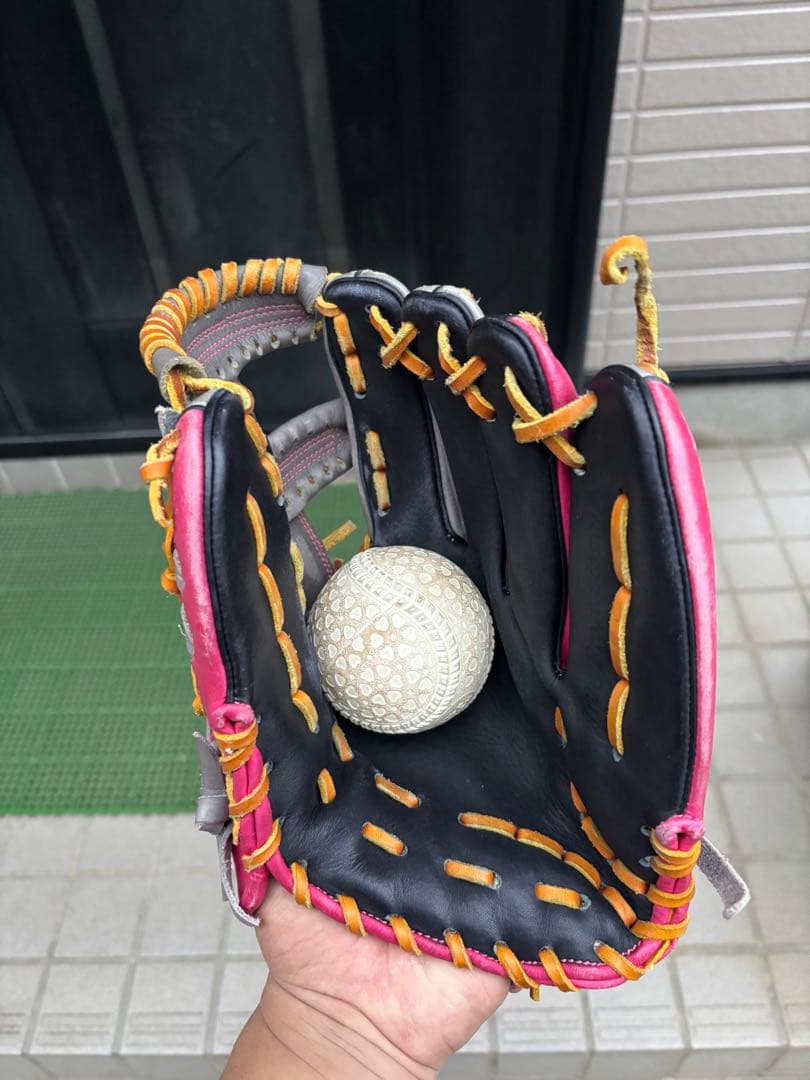 軟式内野手用オーダーグラブ