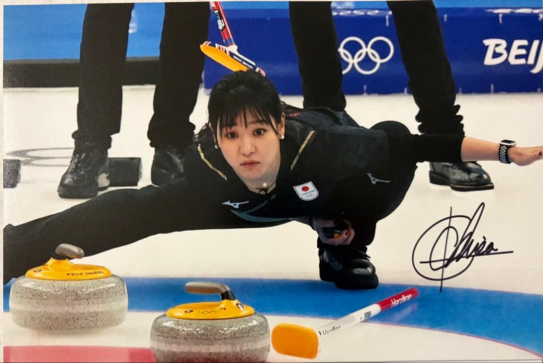 吉田知那美 直筆サイン付き写真 ロコ•ソラーレ 証明書付き　1枚