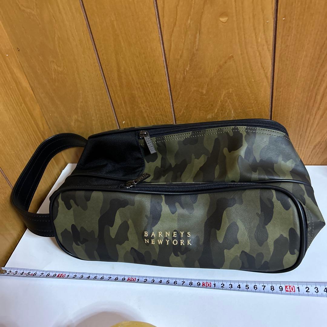 新品バーニーズニューヨーク　迷彩カモフラ　ゴルフシューズケース　カーキカラー