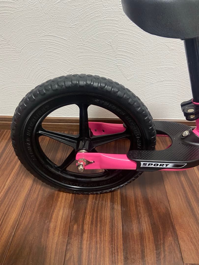【美品】STRIDER ストライダー12インチ ピンク