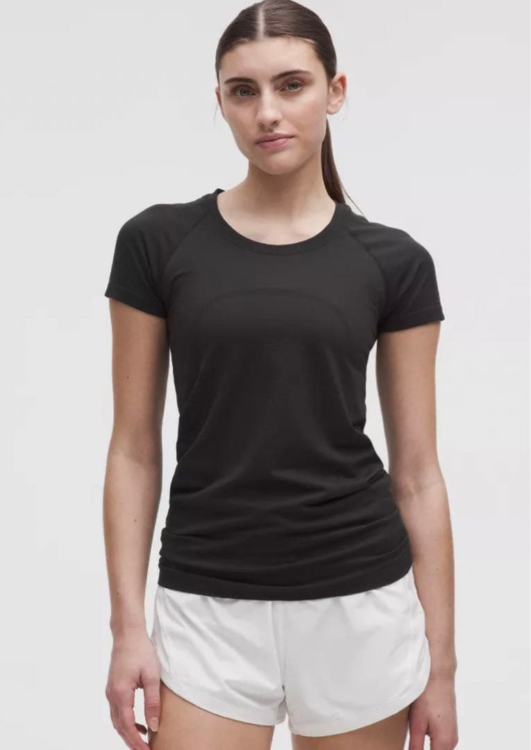Lululemon Swiftly Tech 半袖シャツ 2.0 ヒップ丈