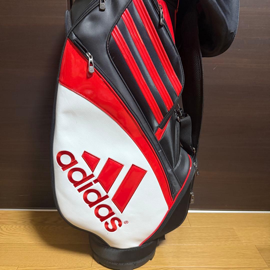 adidas キャディバッグ ゴルフバッグ 黒/赤/白 ストライプデザイン