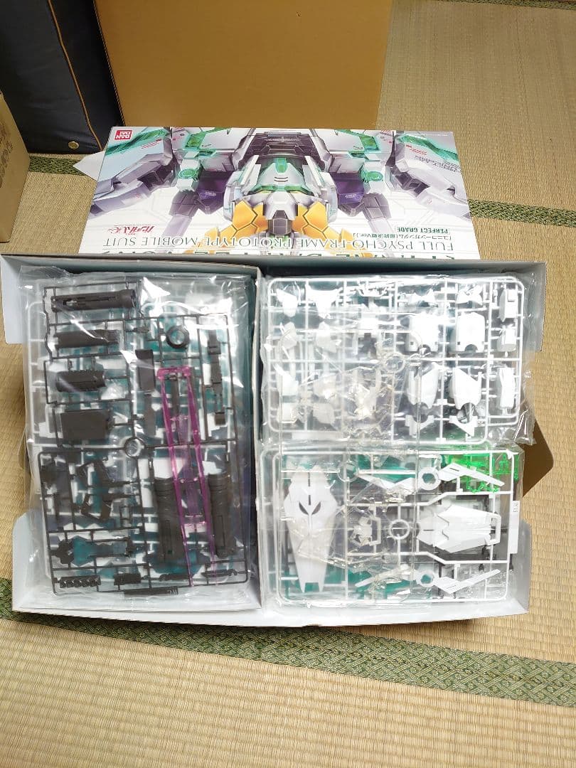 未組立 PG ユニコーンガンダム 最終決戦ver.LEDセット