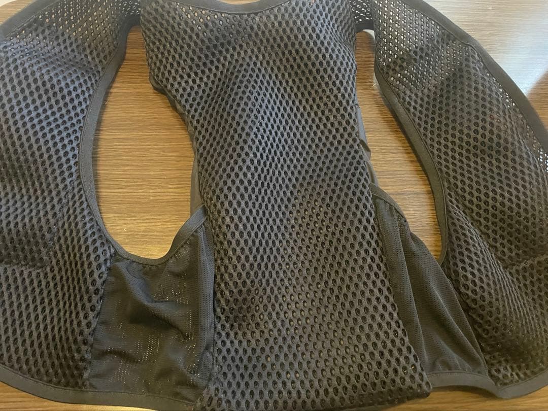 ウォーキング・ランニングウェア SALOMON ACTIVE SKIN 8 Size L