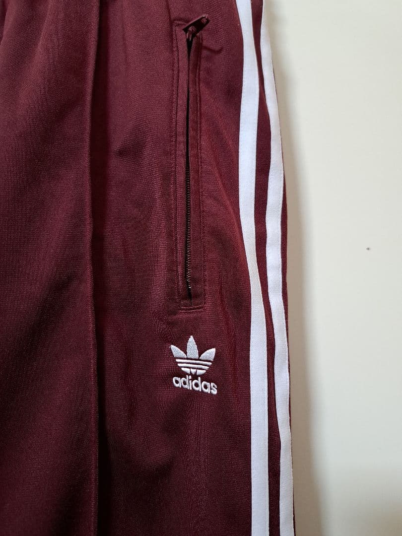 アディダス　adidas トラックパンツ　サイズM　ボルドー　裏起毛