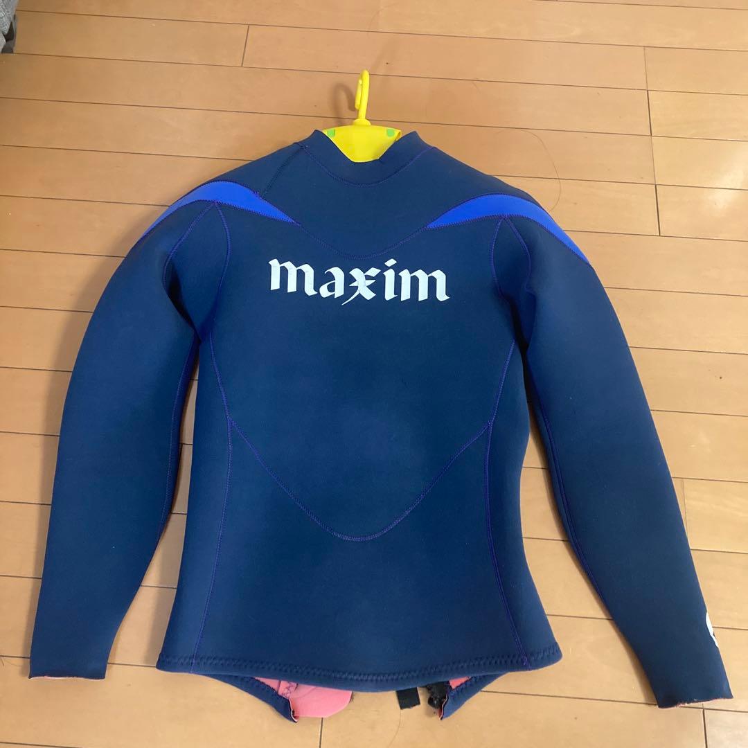 maxim ロングジョン ウェットスーツ ネイビーとタッパー