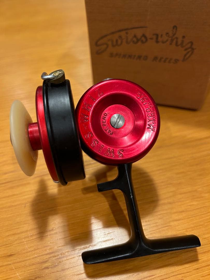 MYCO inc.Swiss-Whiz スピニングリール 赤黒　レア！