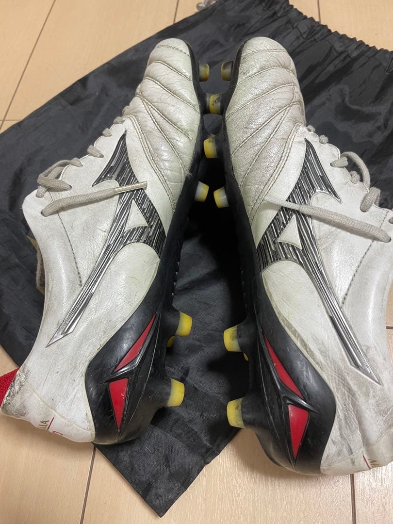 used: モレリア　MOLELIA neo 白　26.5