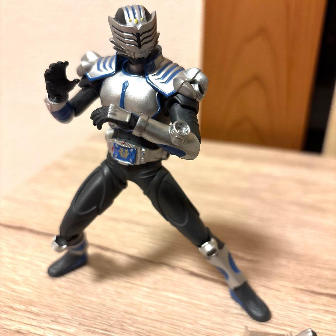 【美品】S.H.Figuarts 仮面ライダータイガ 仮面ライダー龍騎 バンダイ