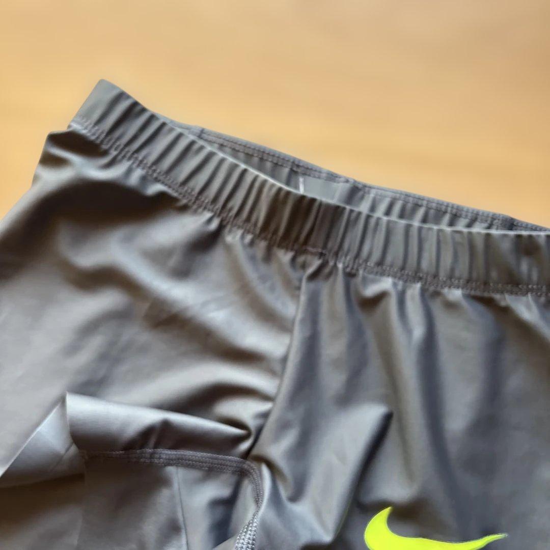 NIKE ショートタイツ　レディース　S