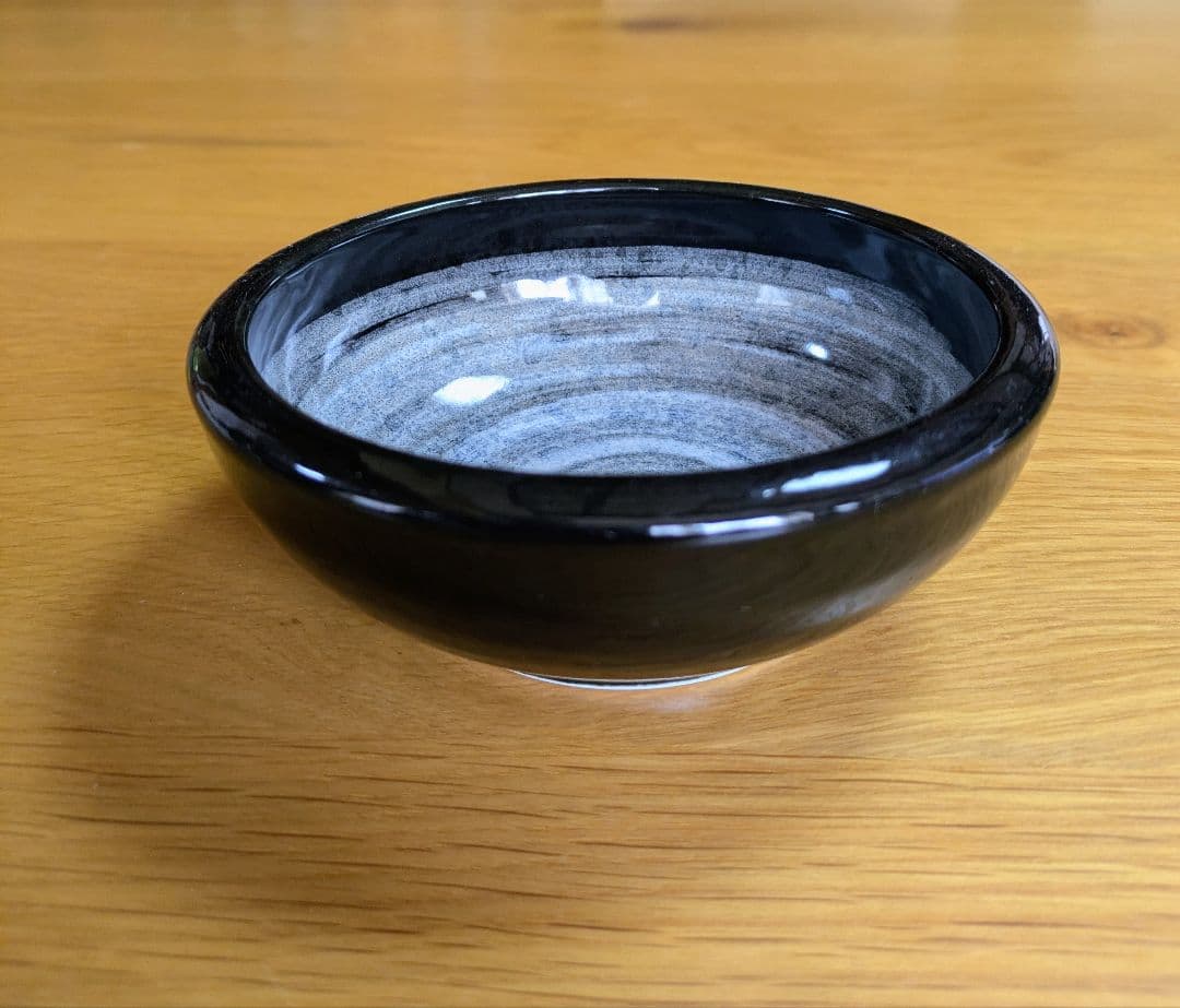 渦巻模様の陶器製　盛皿・盛鉢・丼・小鉢　4個セット