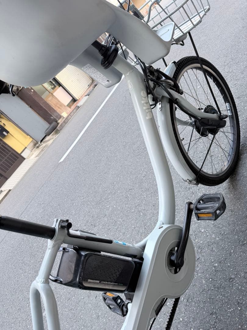 子供乗せ　3人　ブリヂストン　電動アシスト自転車 チャイルドシート付き グレー
