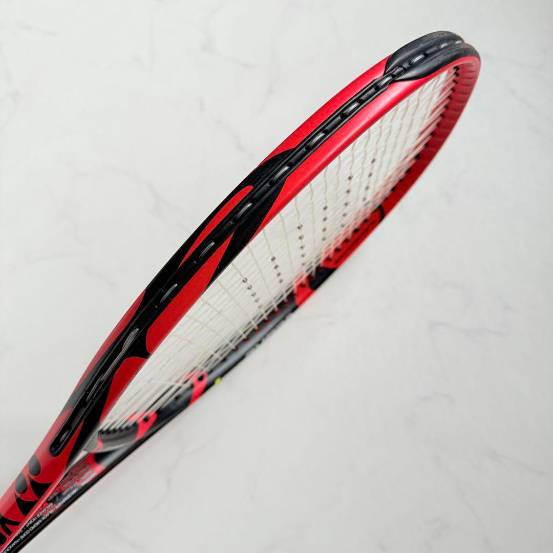 美品 YONEX VCORE Tour F 93 G3 テニスラケット 赤黒