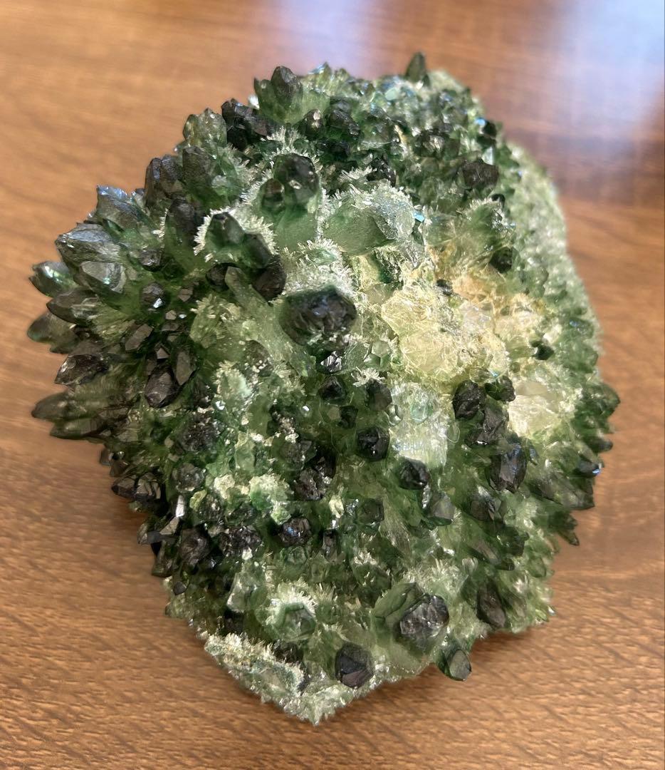 緑水晶　クラスター　約1kg　水晶　天然石