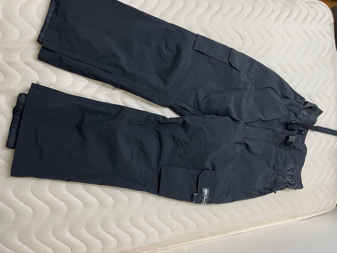 ANTISM スノーボードウェア フード付き（Ｍ）/ウェアパンツ（Ｌ）