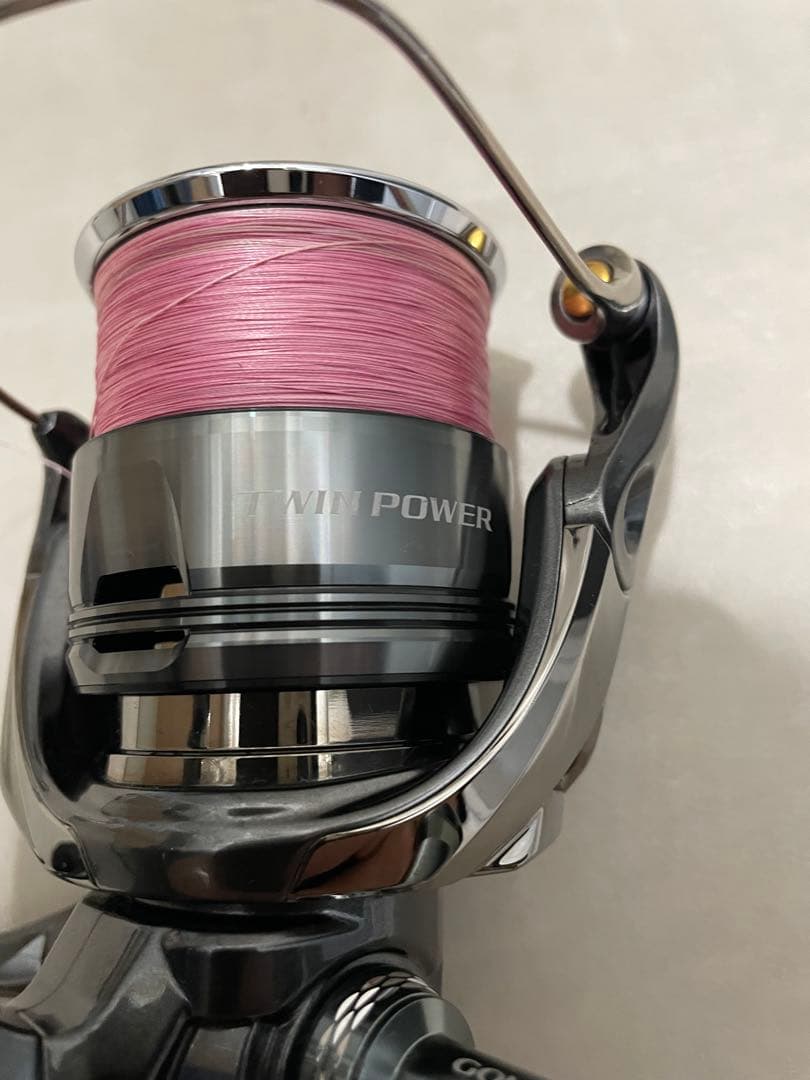 24 ツインパワー 4000XG TWINPOWER