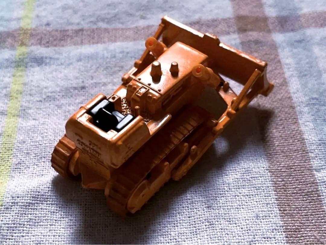 未使用品 超ヴィンテージ トミカ 黒箱 コマツ D65A ブルドーザー