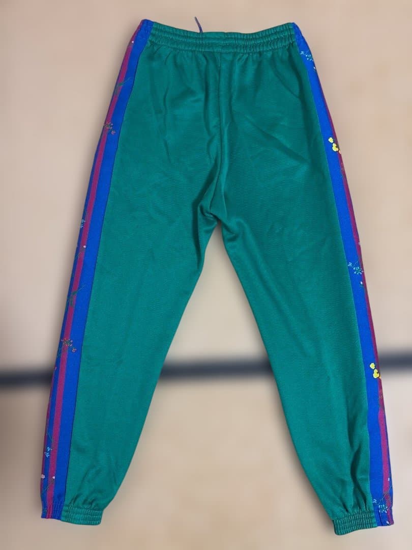 adidas トラックパンツ　ジャージ　花柄　Mサイズ