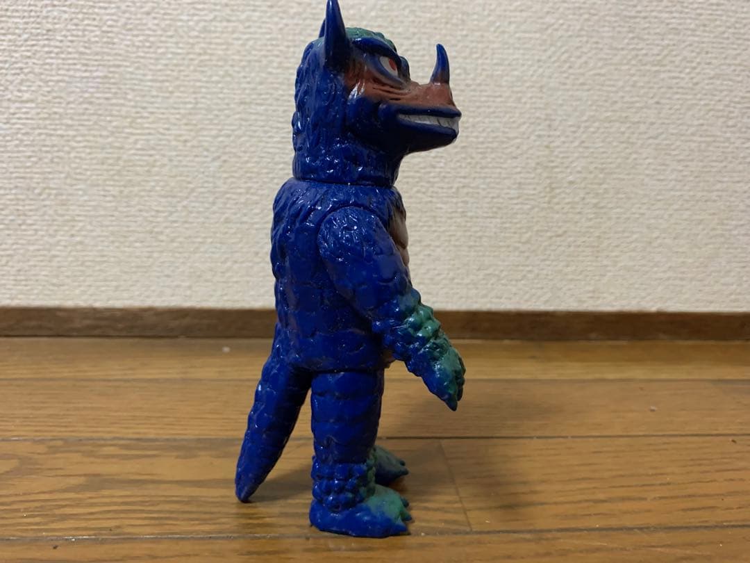マーミットビニパラベビー　ウルゴン　シャモラー