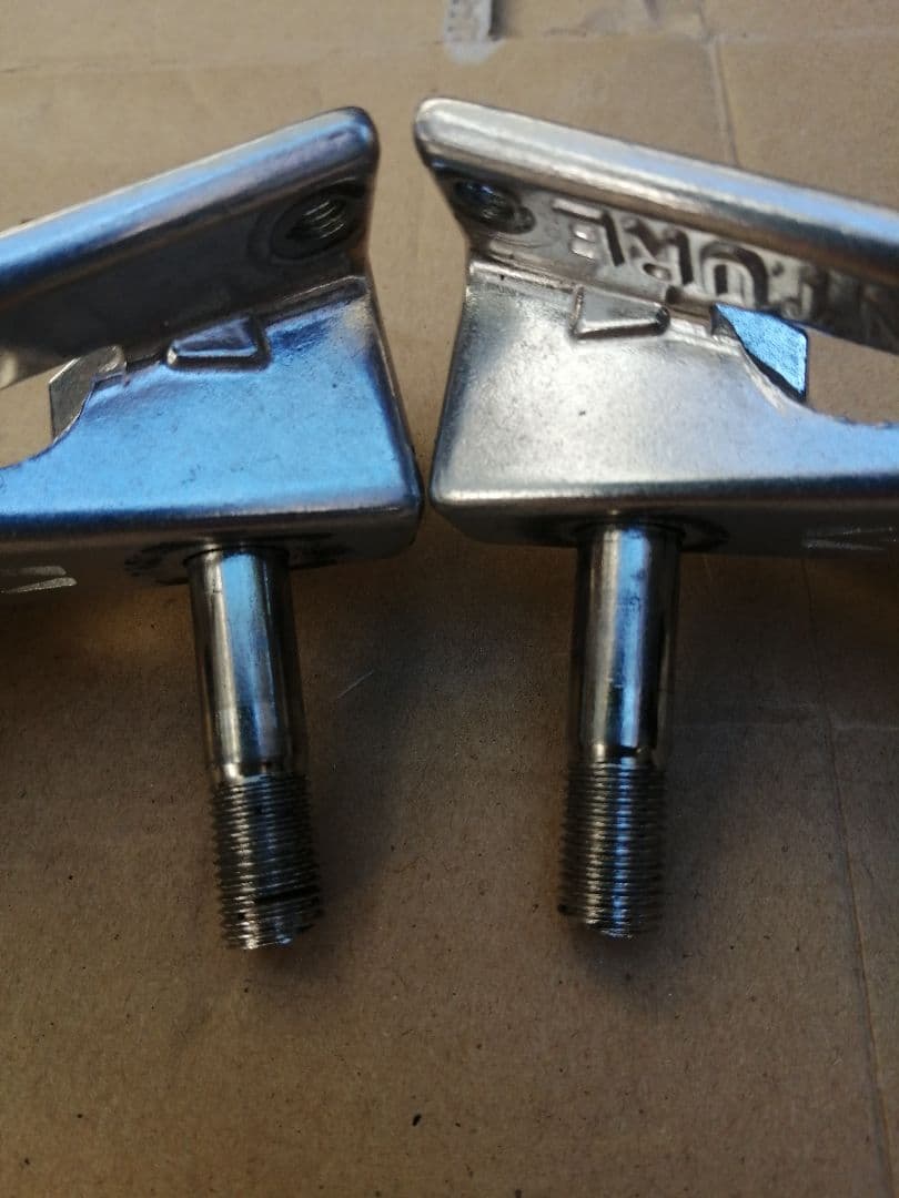 NINJA ベアリングプレス 110mm対応　オマケのトラックのパーツ色々