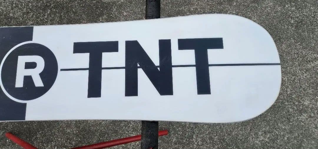 FNTC TNT R 147 23-24【ワックス済】