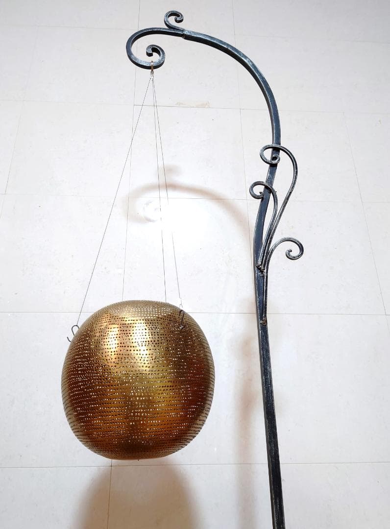 球形　花器　金色　吊