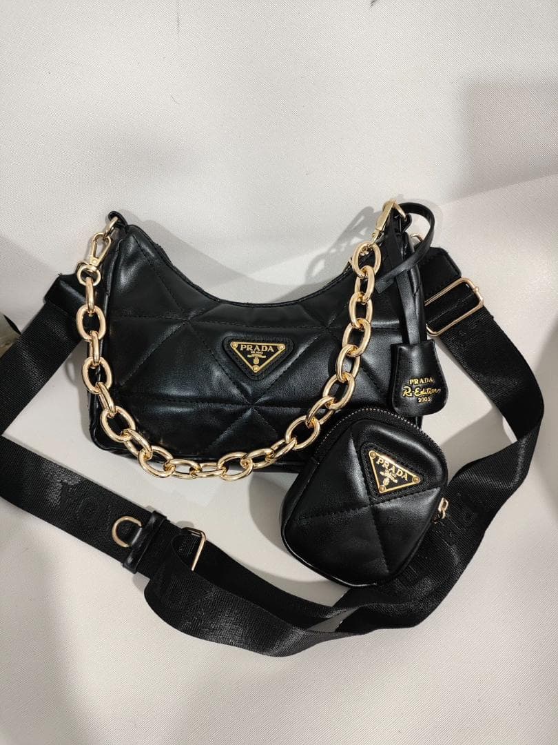 PRADA プラダ　ショルダーバック 新品未使用