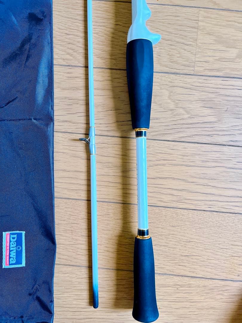 美品　ダイワ Aトリガー メバル 240 船竿