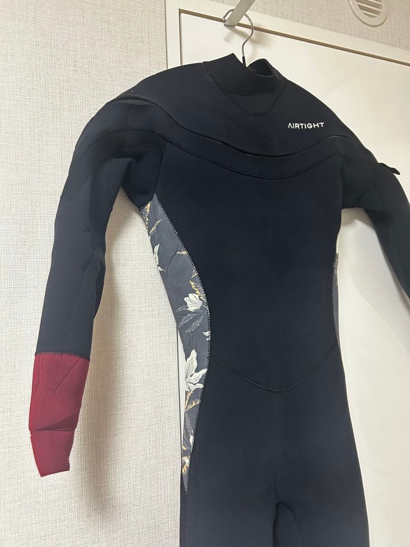 【数回着用】AIRTIGHT ウェットスーツ　レディース