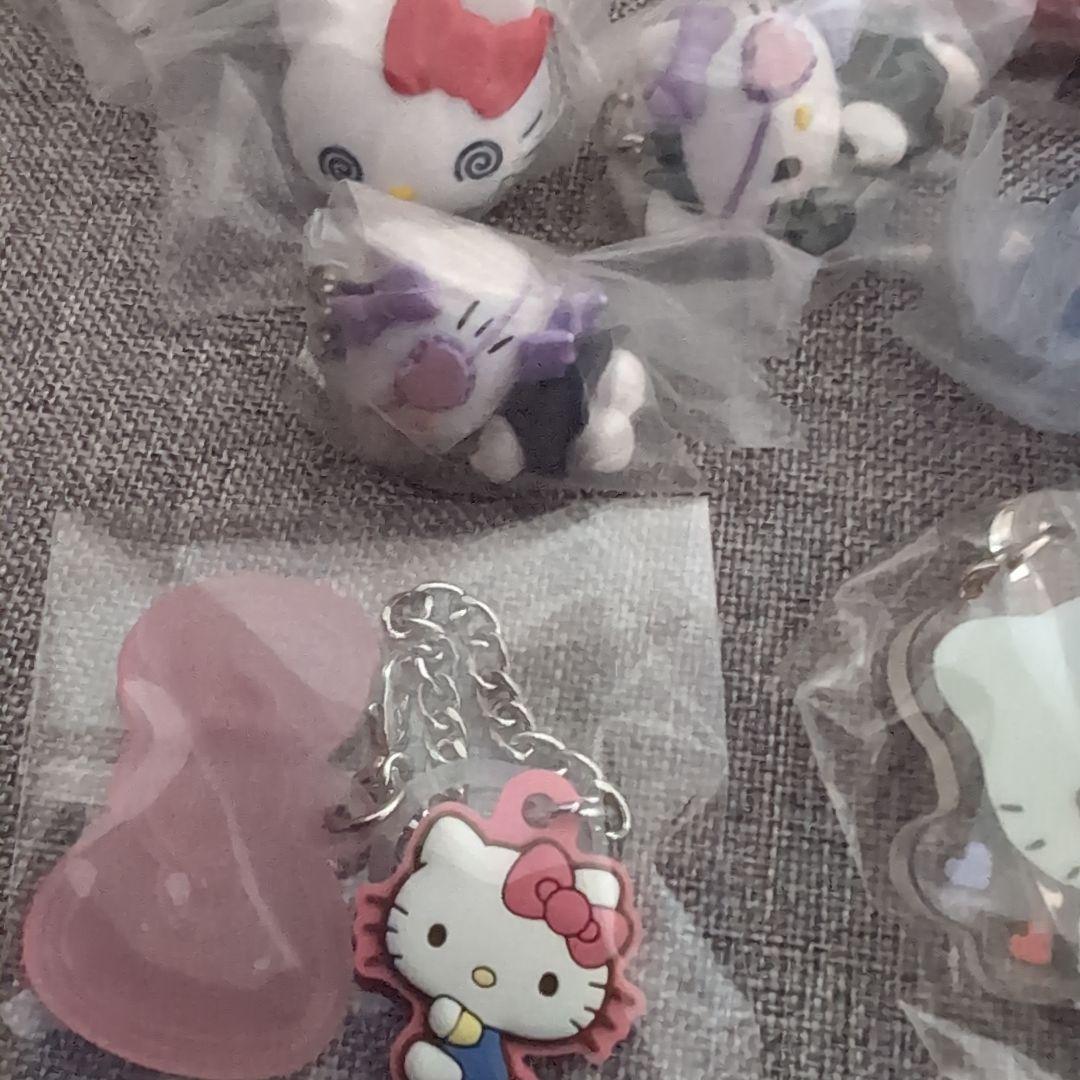 ハローキティガチャガチャ