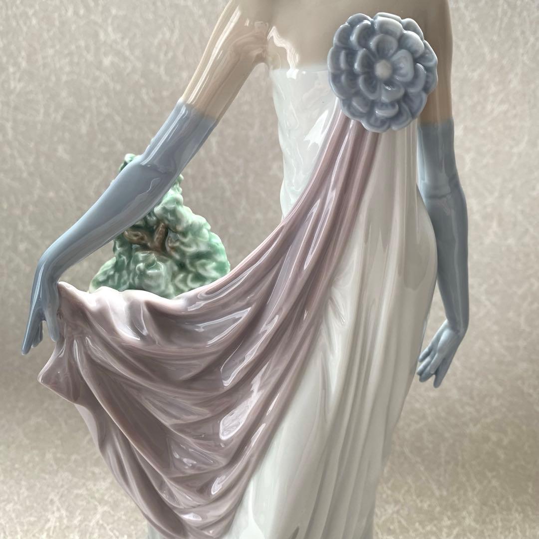 LLADRO リヤドロ 『 チャールストーンの貴婦人 』 高さ 34㎝