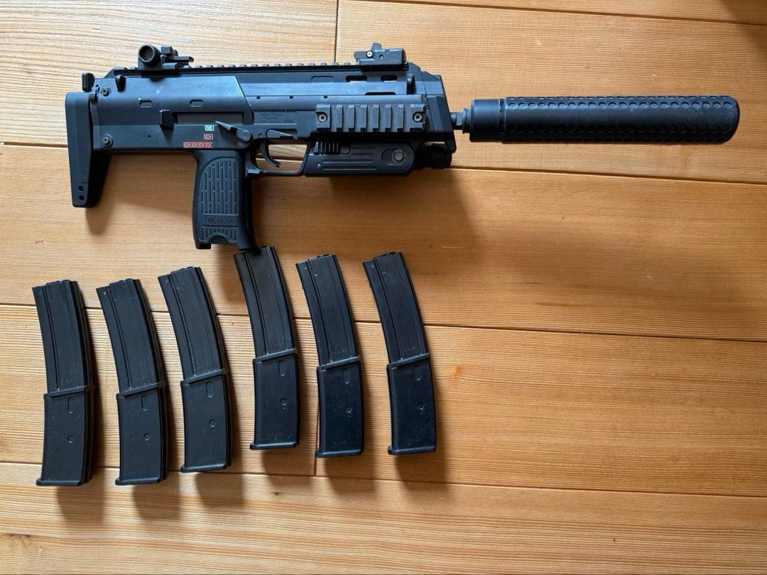 東京マルイ　電動ガン　MP7