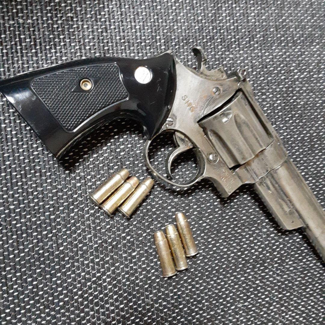 古い金属製リボルバー/SMコクサイ産業マグナム441/Smith&Wesson