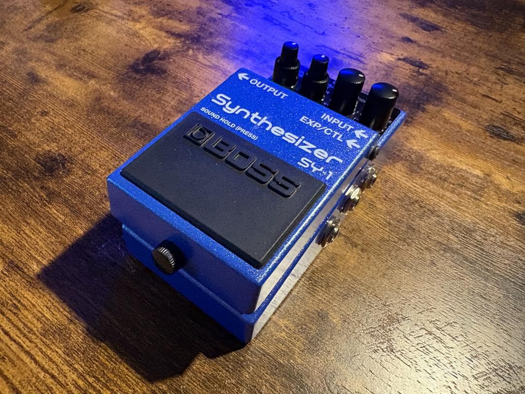 ギター BOSS - SY-1 Synthesizer
