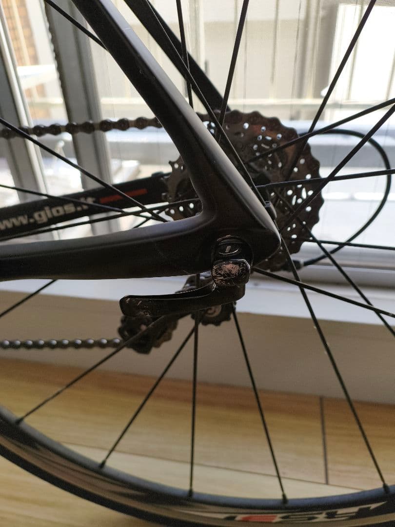 GIOS ロードバイク カーボン ブラック TORNADO SHIMANO105