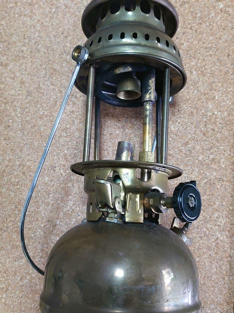 中古オプティマスランタン1200、ホヤガラス無し、送料込み。